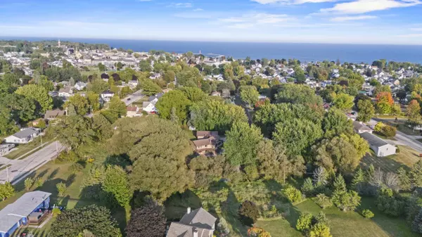 Algoma, WI 54201,1023 CLEVELAND AVE