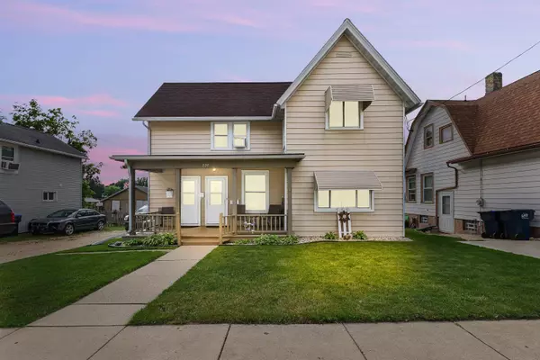 226 S HUBBARD ST, Horicon, WI 53032