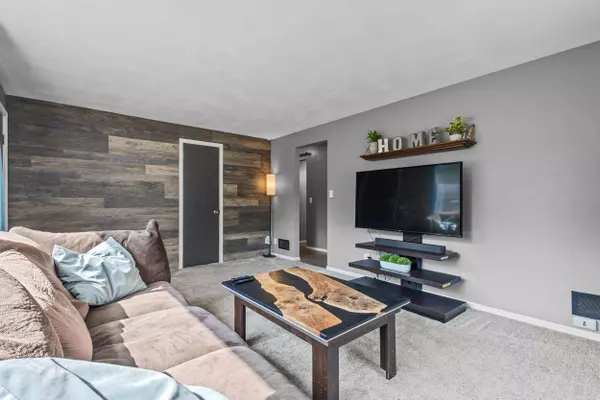 Appleton, WI 54915,706 E WILSON AVE