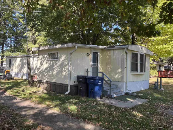 Shawano, WI 54166-6816,W5120 SHADY LN