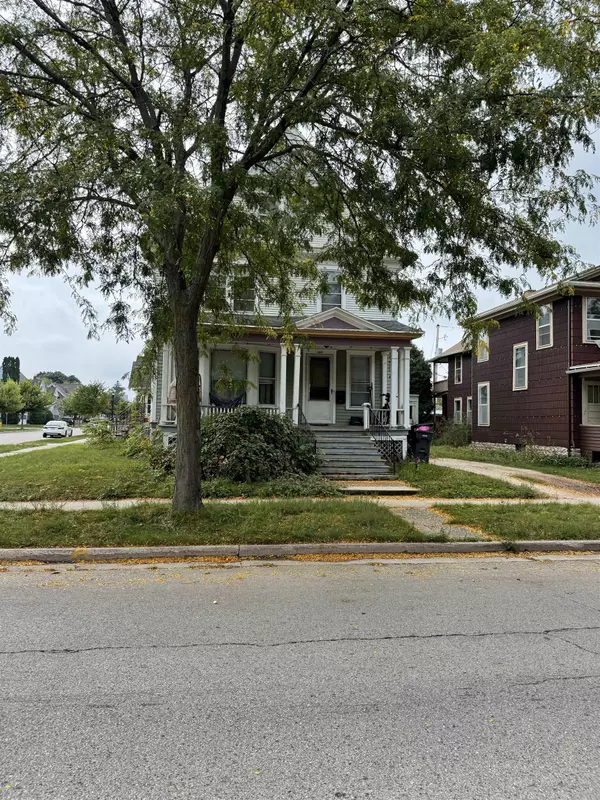 140 W 4TH ST, Fond Du Lac, WI 54935