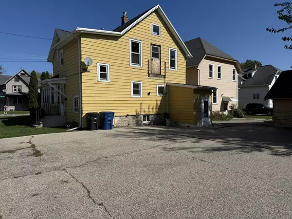 Oshkosh, WI 54902-6509,51 W 15TH AVE