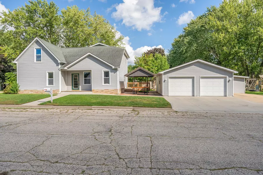 358 MONROE ST, Berlin, WI 54923