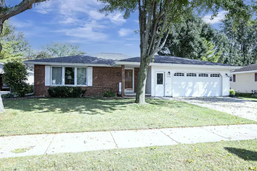 2200 SULLIVAN AVE, Kaukauna, WI 54130