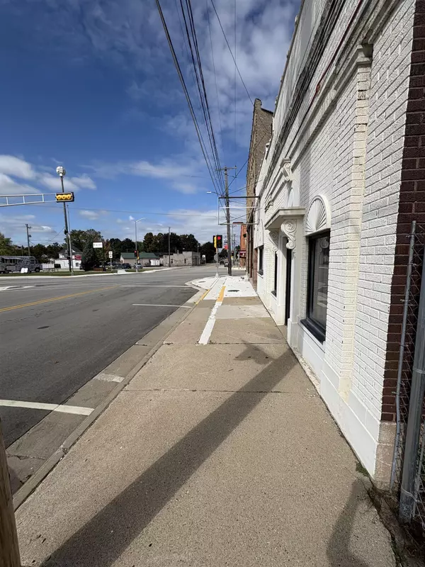 Bonduel, WI 54107,103 E GREEN BAY ST