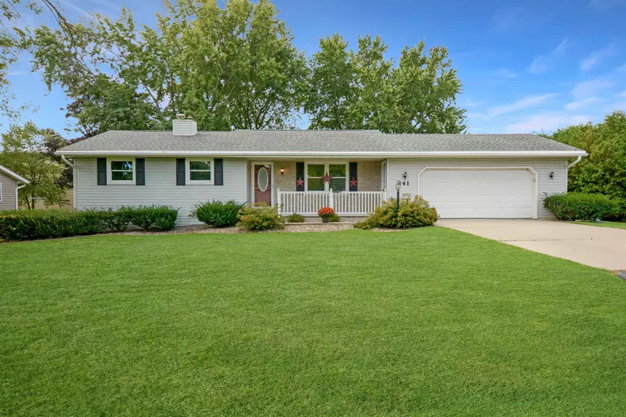 841 LOUISE RD, Neenah, WI 54956