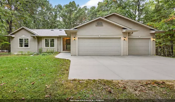 E7950 WEILAND RD, New London, WI 54961