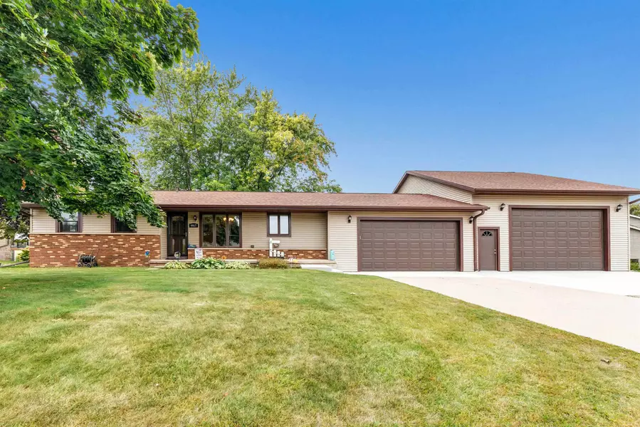 4917 PLACID WAY, New Franken, WI 54229