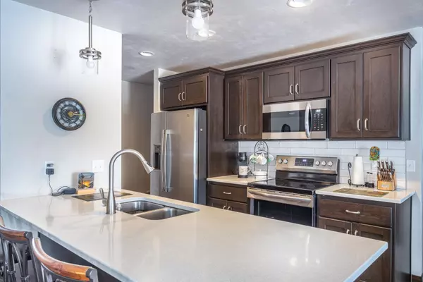 Appleton, WI 54913,4842 N MARLO WAY #35