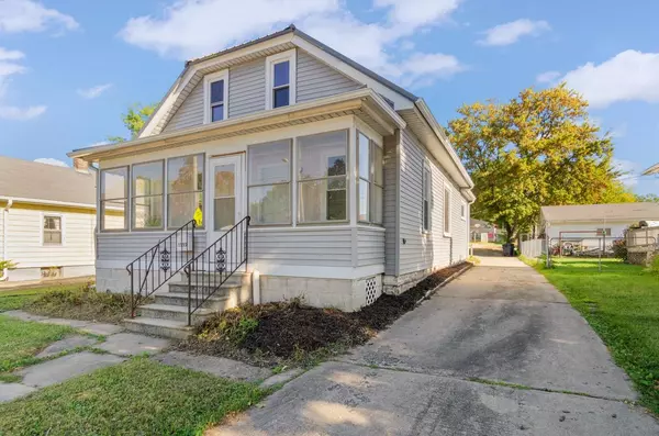 Green Bay, WI 54302,1555 E MASON ST