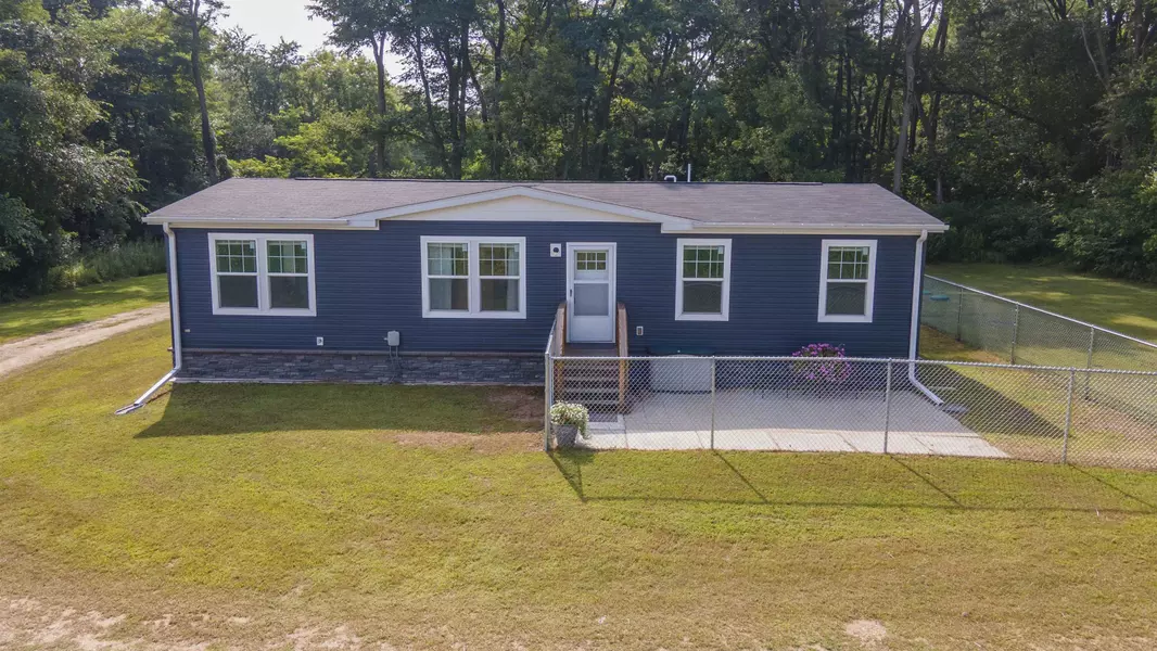 626 N SEMROW RD, Coloma, WI 54930