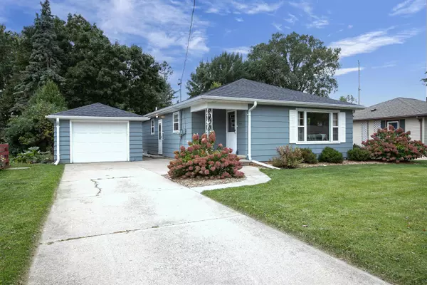 1743 N HELEN ST, Appleton, WI 54911