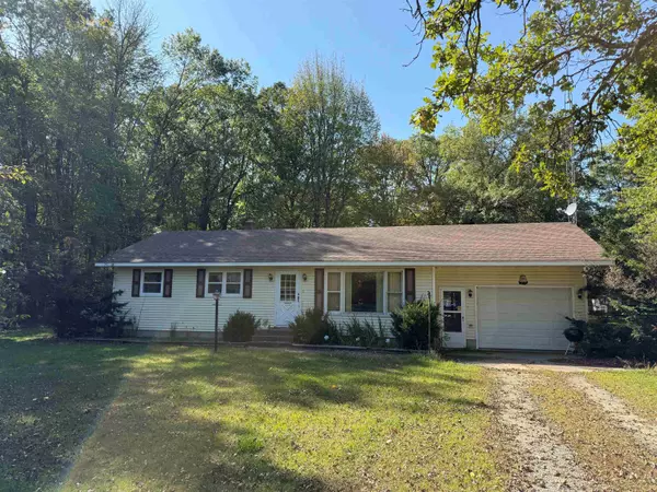 N6491 HWY 577, Wallace, MI 49893