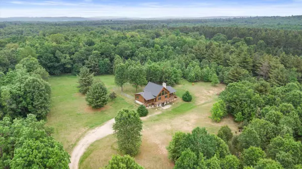 W4380 BLACKHAWK AVE, Redgranite, WI 54970