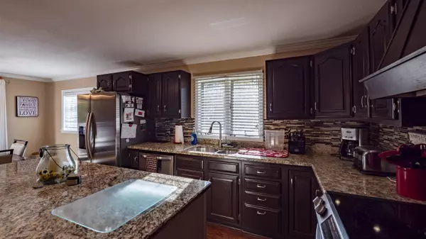 Waupaca, WI 54981,1545 ROYALTON ST