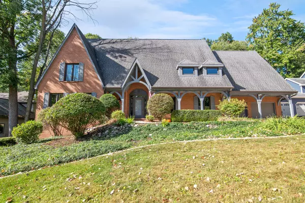 2060 WINTERGREEN CT, Green Bay, WI 54304