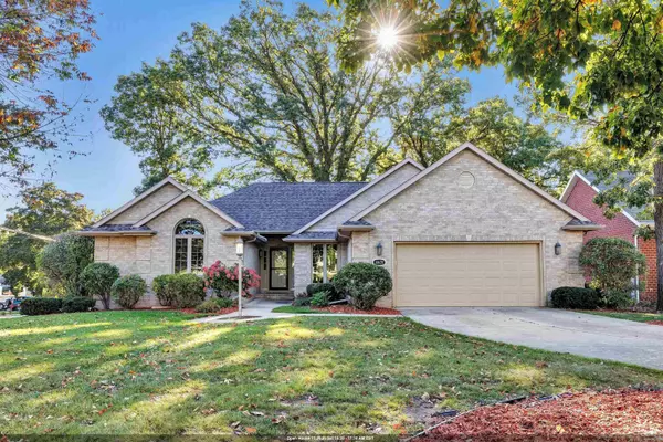 1601 RUSTIC OAKS CT, Green Bay, WI 54301-2400