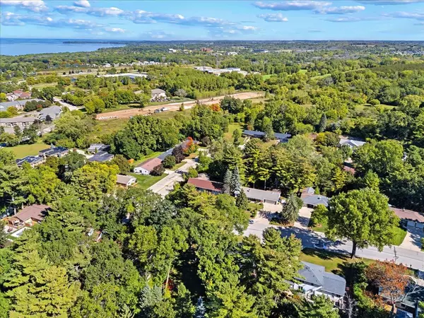 Green Bay, WI 54311-5817,1019 MT MARY DR