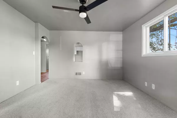 Green Bay, WI 54302,1029 N BAIRD ST