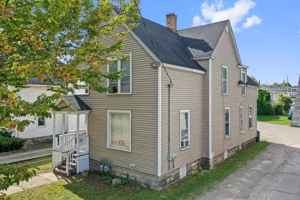 923 WISCONSIN ST, Oshkosh, WI 54901-3681