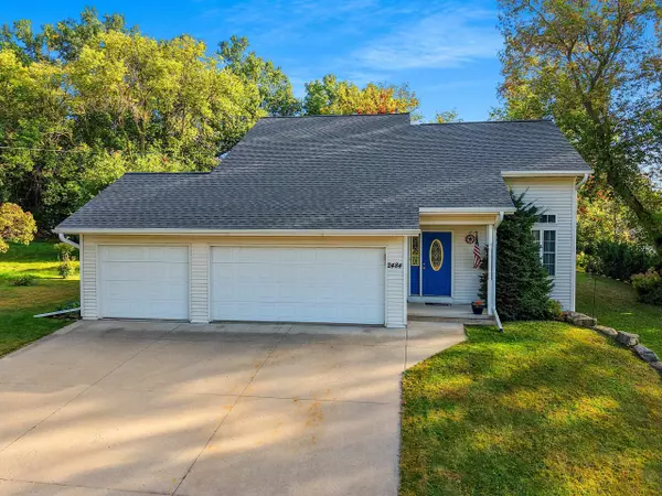 2484 DECKNER AVE, Green Bay, WI 54302