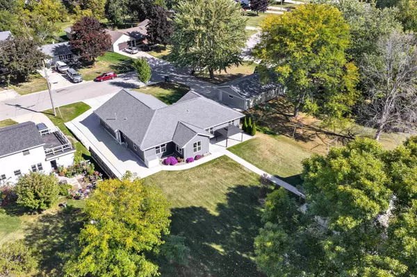 Green Bay, WI 54311-6402,1732 KEEHAN LN