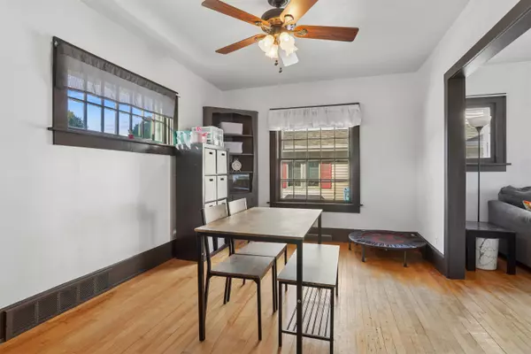 Two Rivers, WI 54241,2708 SCHOOL ST