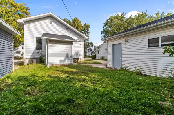 Oshkosh, WI 54902,551 W 16TH AVE