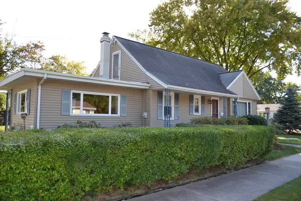 Oshkosh, WI 54902-6872,655 W 19TH AVE
