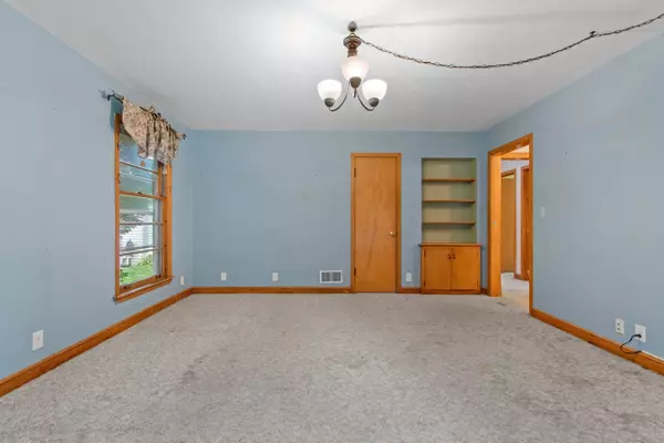 Appleton, WI 54915,216 W SEYMOUR ST