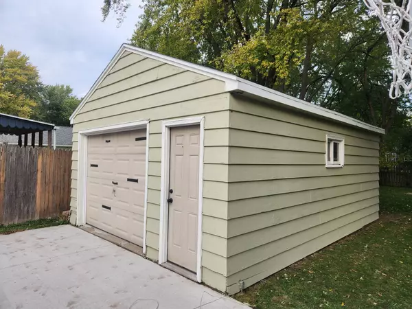 Appleton, WI 54915,300 S LEE ST