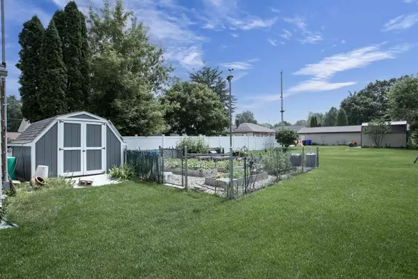 Appleton, WI 54911-3318,1707 E MELROSE AVE
