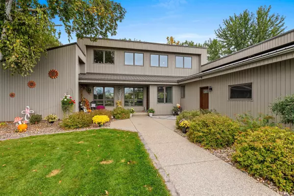 Shawano, WI 54166,N5938 WOLF RIVER RD