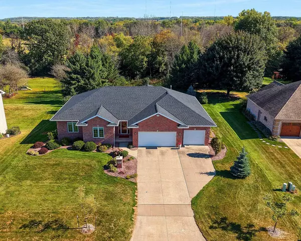 De Pere, WI 54115-8273,2087 SWANSTONE CIR