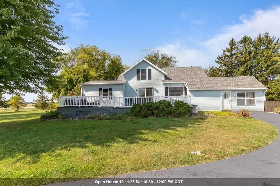 W7759 COUNTY RD N, Van Dyne, WI 54979-9713