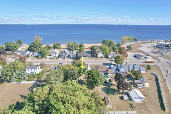 Menominee, MI 49858,217 1ST ST