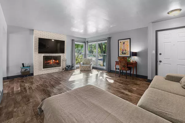 Fond Du Lac, WI 54935-5743,591 S MAIN ST