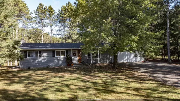 N1705 VIRGINIA DR, Waupaca, WI 54981