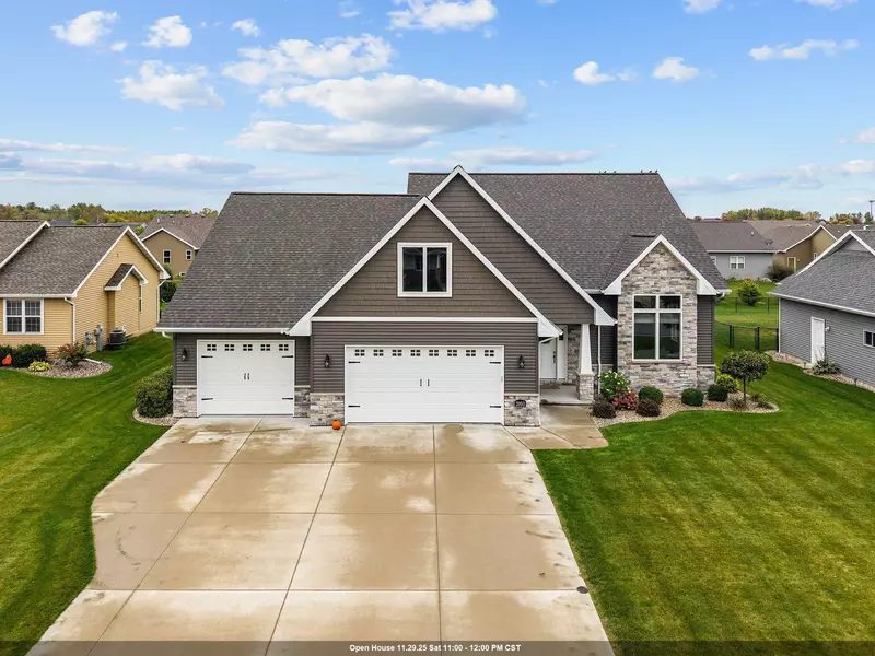 2053 W SUGAR CT, Appleton, WI 54913