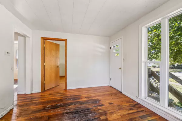 Oshkosh, WI 54901,1222 OAK ST