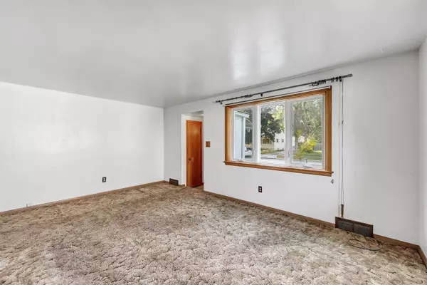 Green Bay, WI 54304,1707 11TH AVE