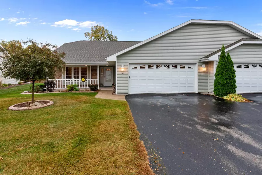 30 SOMERSET LN, Fond Du Lac, WI 54935-7837