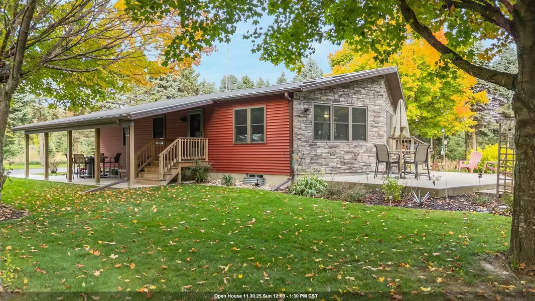 N6969 RADIO RD, Ripon, WI 54971