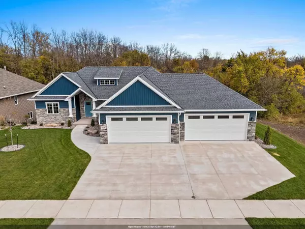 2534 N STELLITA CIR, De Pere, WI 54115