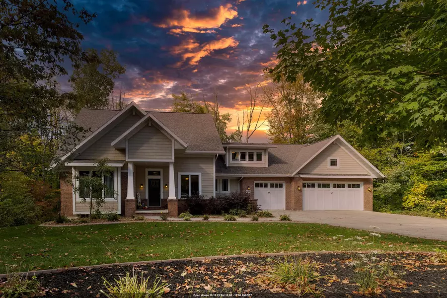N1499 FOREST GLEN DR, Greenville, WI 54942