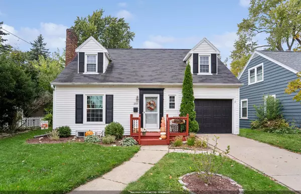 2115 N MORRISON ST, Appleton, WI 54911