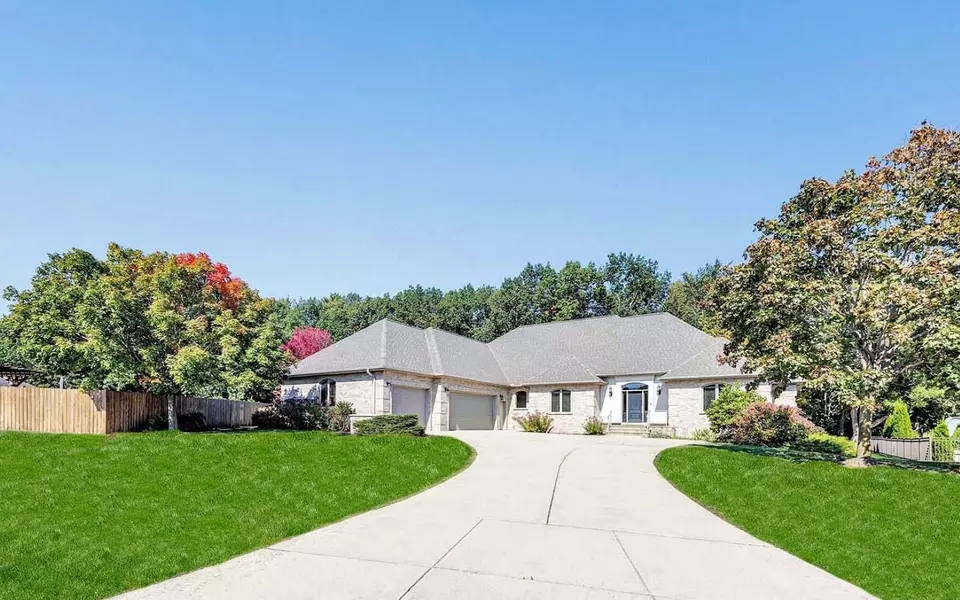 3335 LANGDON ST, Green Bay, WI 54311