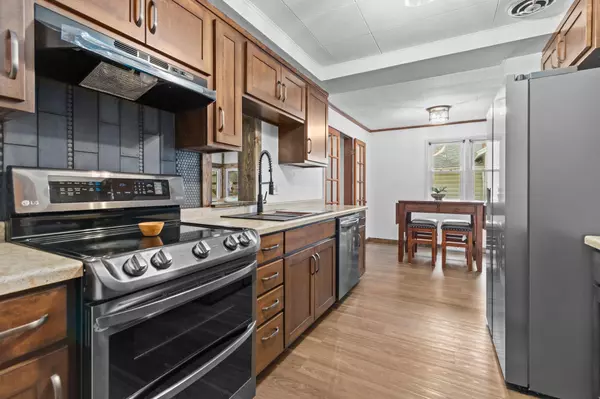 Appleton, WI 54914,1223 W SUMMER ST