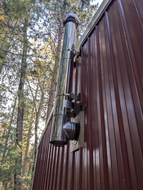 Athelstane, WI 54104,N11990 SCHEUER LN