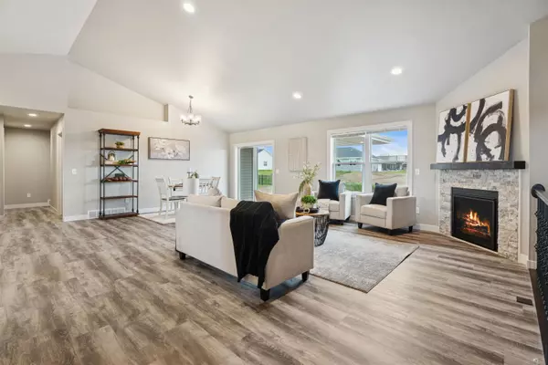 Greenville, WI 54942,W7020 JACLYN LN